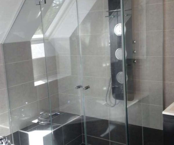 Séparateur alentour de votre douche
